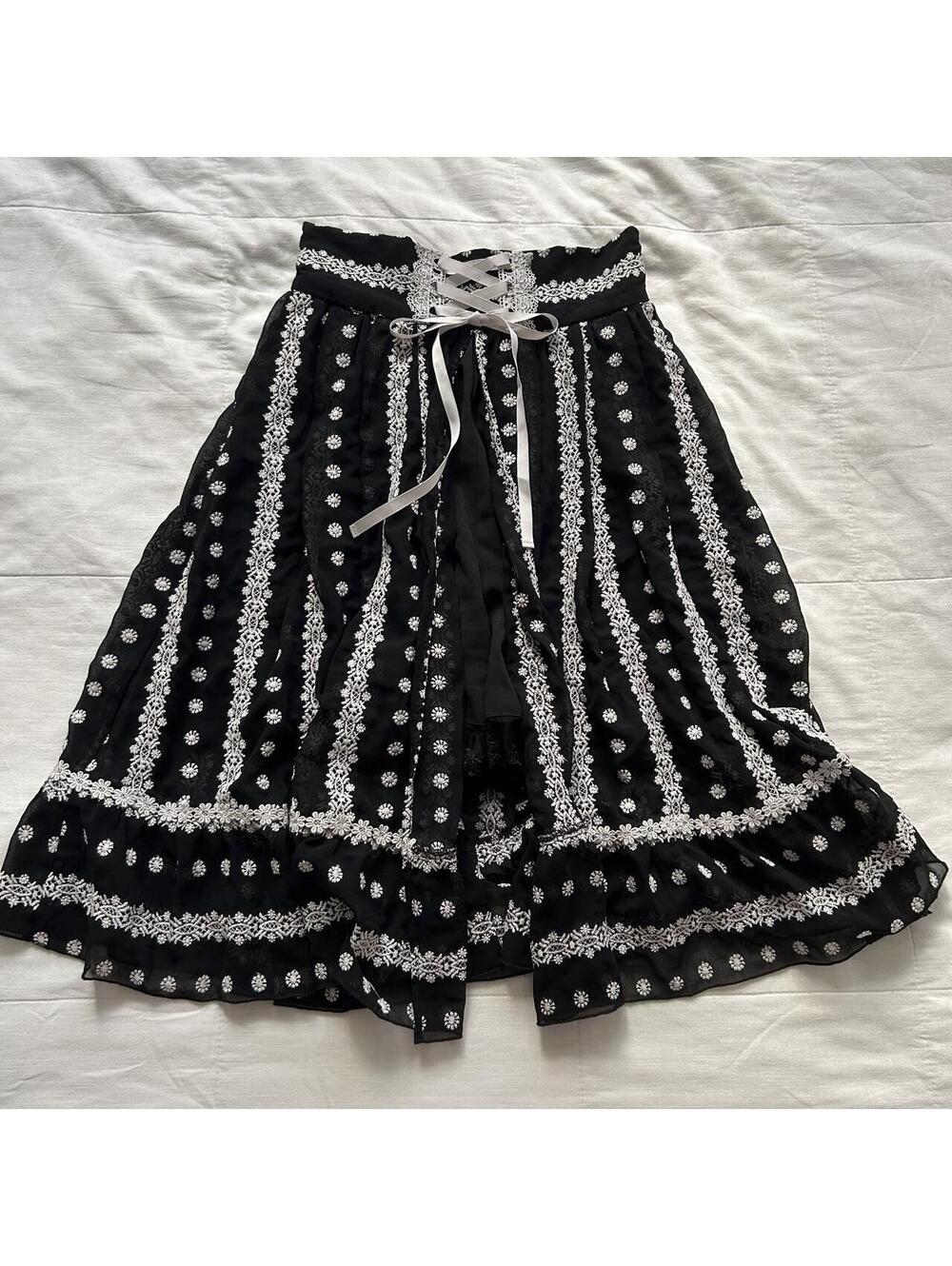 Axes Femme Black Embroidered Lace Corset Skirt Overlay Shorts Medium Japan